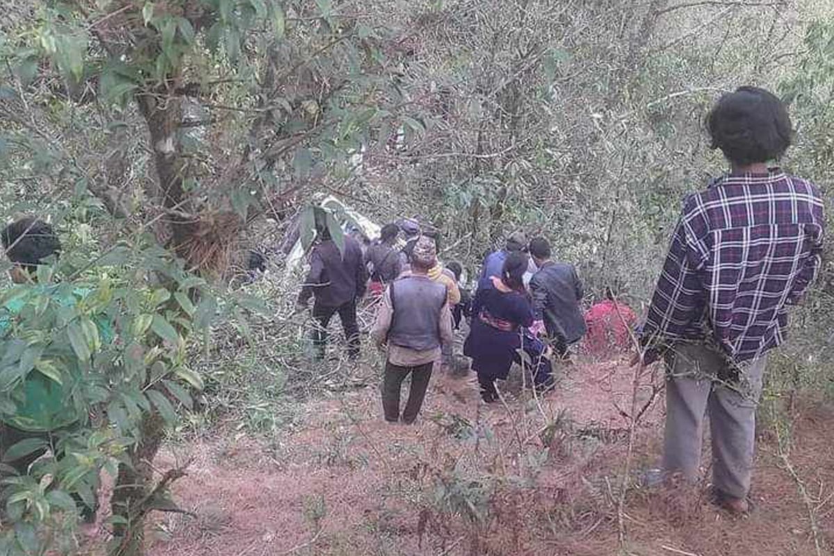 सिन्धुपाल्चोक बस दुर्घटनाका मृतकको सनाखत