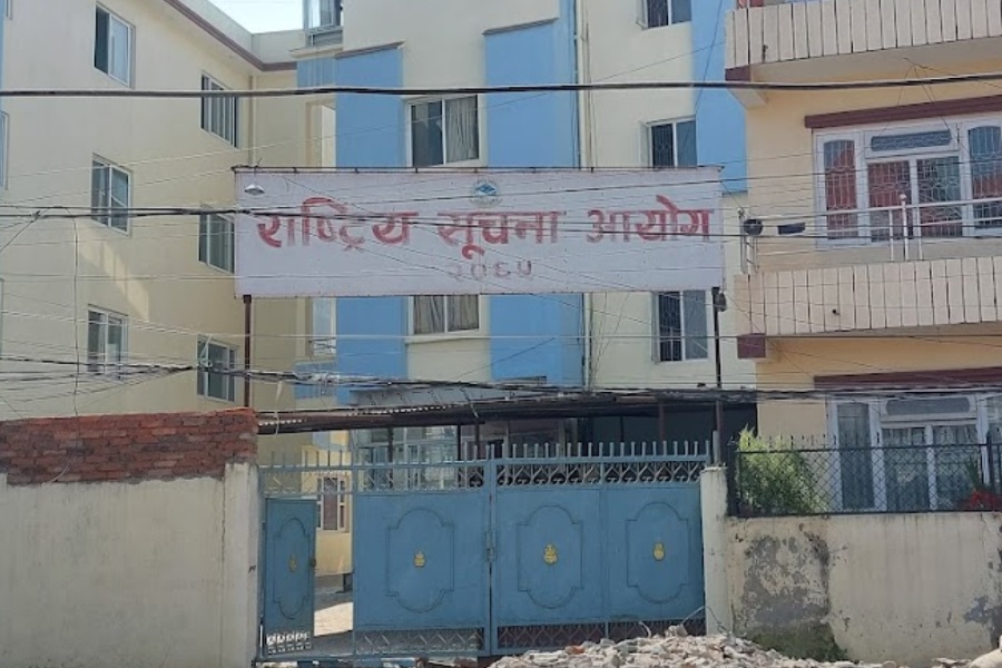 सूचना नदिने प्रमुख प्रशासकीय अधिकृतलाई १५ हजार जरिबाना