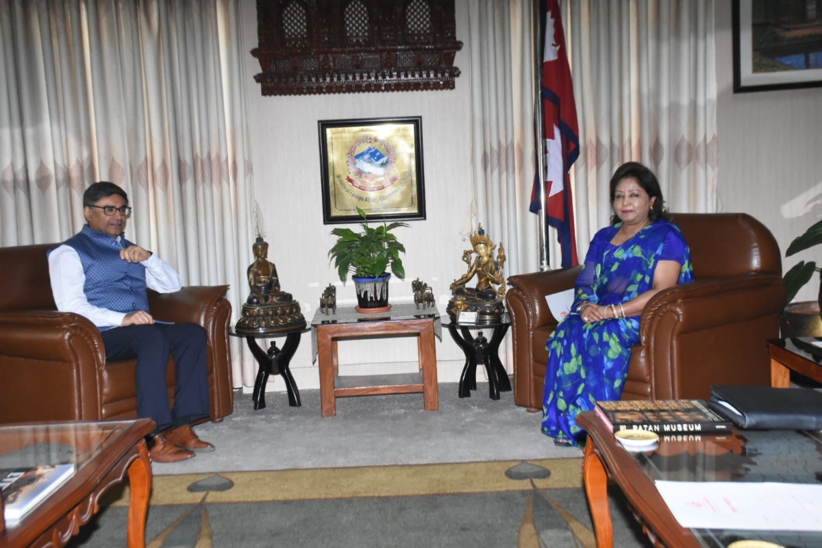 भारतीय विदेशसचिवको शिष्टाचार भेटमा परराष्ट्रमन्त्रीले उठाइन ‘हवाई रुट’को विषय