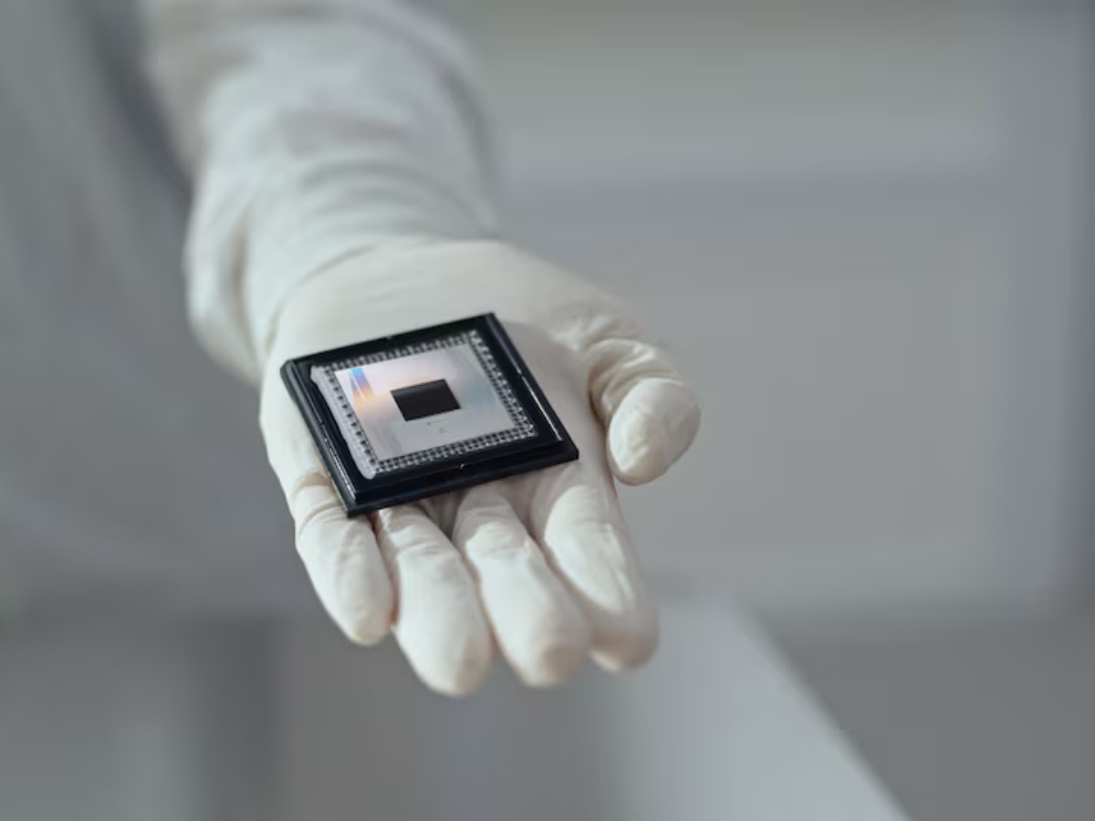 गुगलले बनायो नयाँ ‘कम्प्युटिङ चिप’, १० सेप्टेलियन वर्ष लाग्ने काम मिनेटभरमै