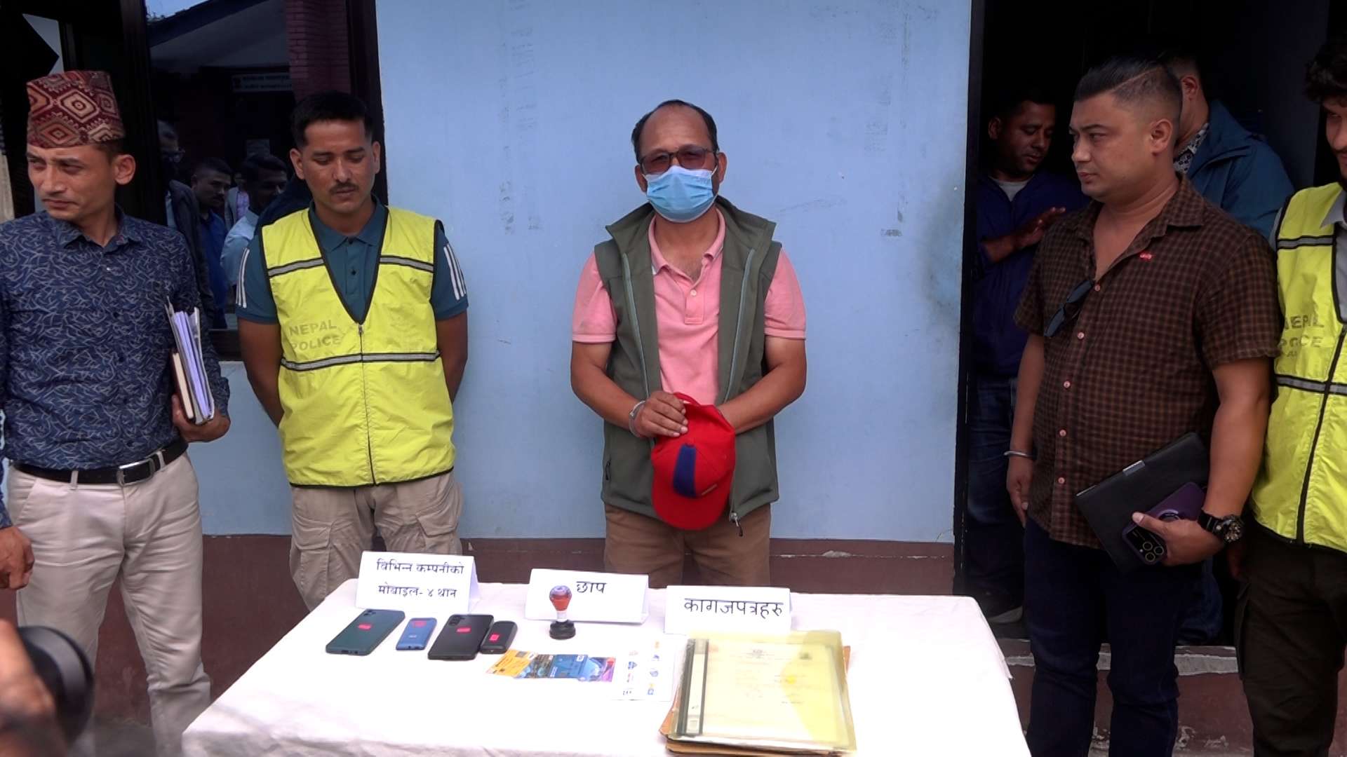 सीबी लामाविरुद्ध सहकारीको डेढ अर्ब ठगीको आरोप, बैंकिङ कसुरमा ४ वटा उजुरी