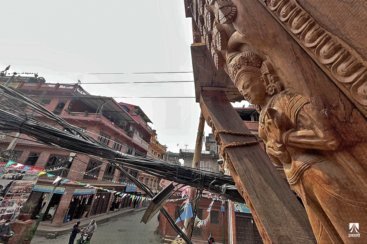 सम्पदालाई केले जीवन्त राख्छ?