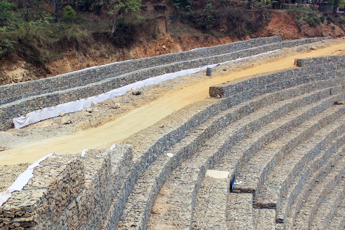 गोरखा–आरुघाट सडक: हट्यो जुगेपानी पहिरोको सास्ती