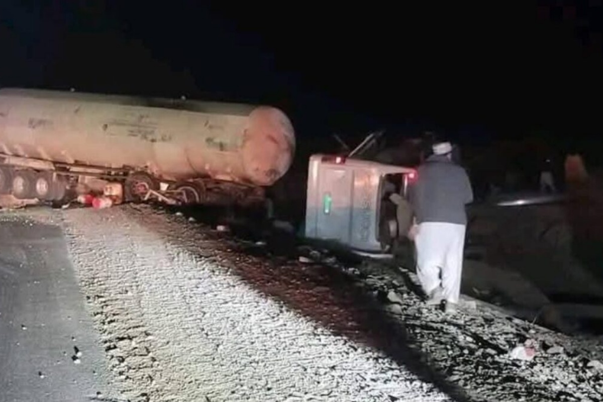 अफगानिस्तानमा बस दुर्घटना: कम्तीमा ५२ जनाको मृत्यु