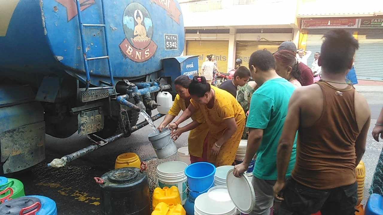 सुक्खा मौसम शुरू भएसँगै धरानमा खानेपानीको अभाव