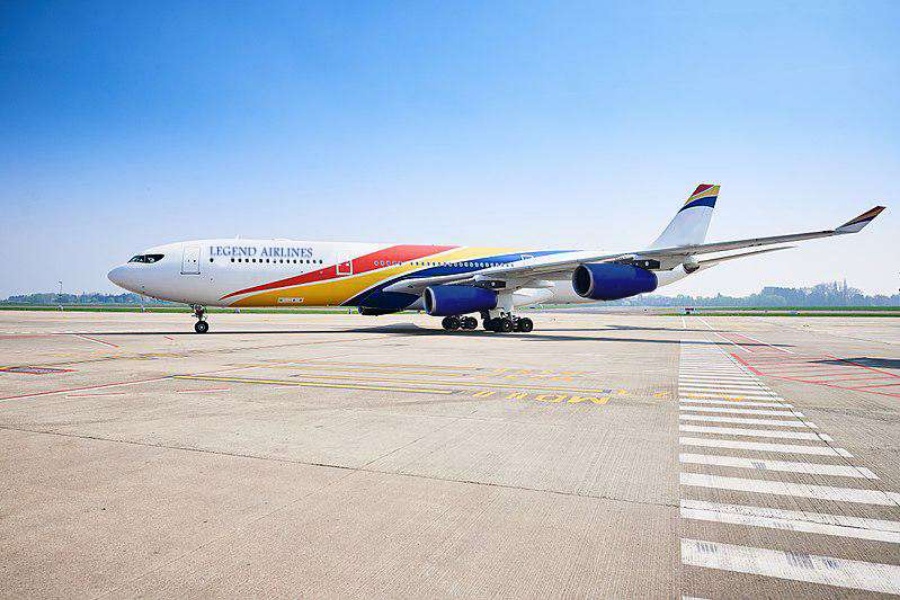 फ्रान्सले किन रोक्यो भारतीय बोकेको चार्टर विमान?