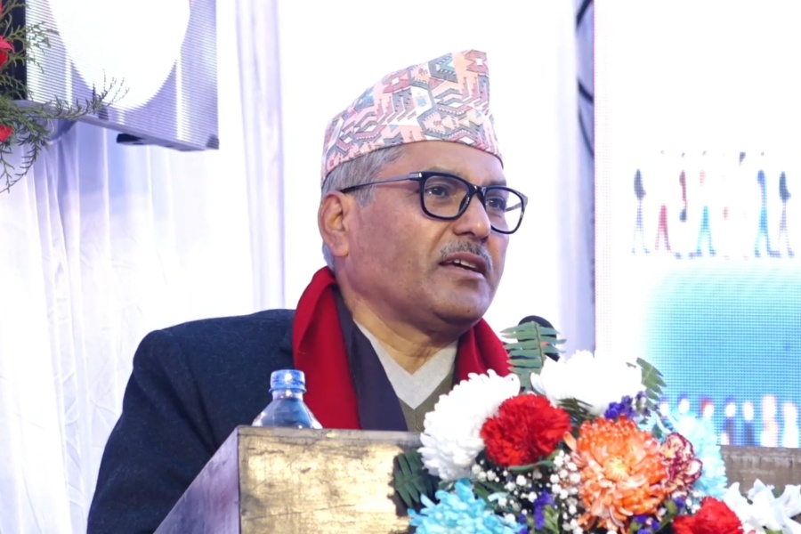 बैंकहरूको ब्याजदर एकल अंकमा आउनसक्छ: गभर्नर अधिकारी