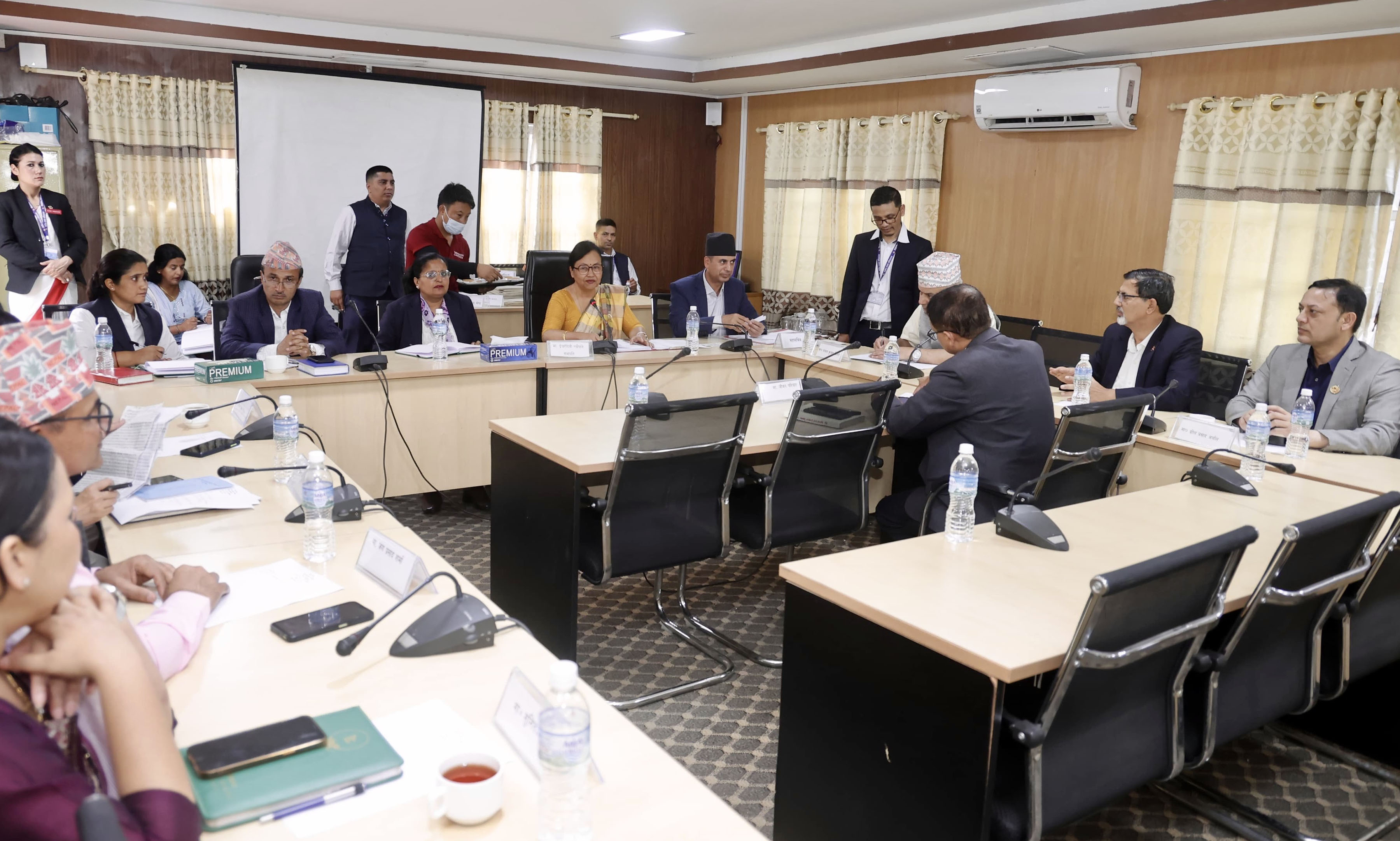 सर्वोच्चका प्रस्तावित तीन न्यायाधीशविरुद्ध सात उजुरी