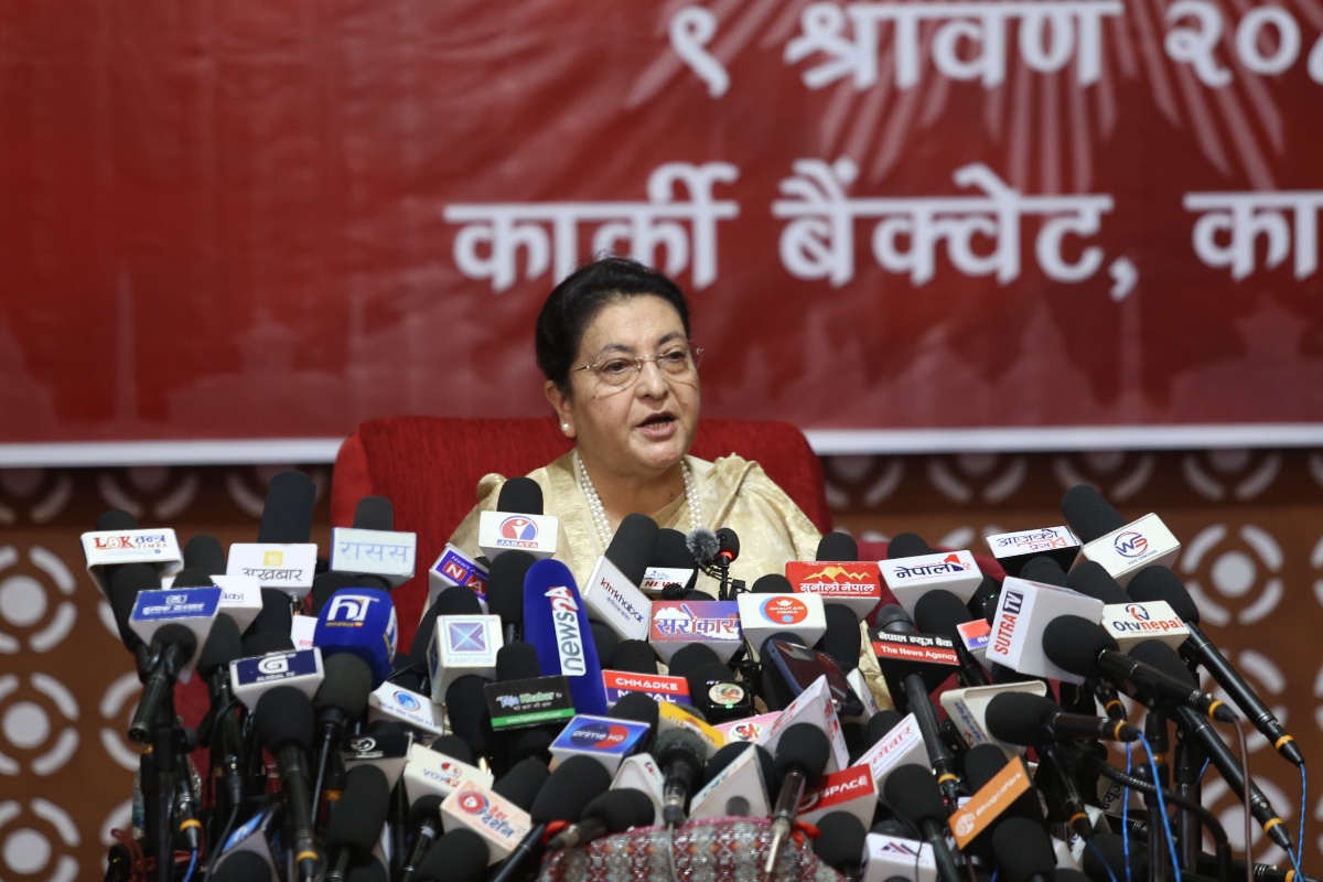 पार्टी सदस्यताबाट वञ्चित गर्ने एमालेको निर्णय वैध र परिपक्व हुनै सक्दैन: पूर्वराष्ट्रपति भण्डारी