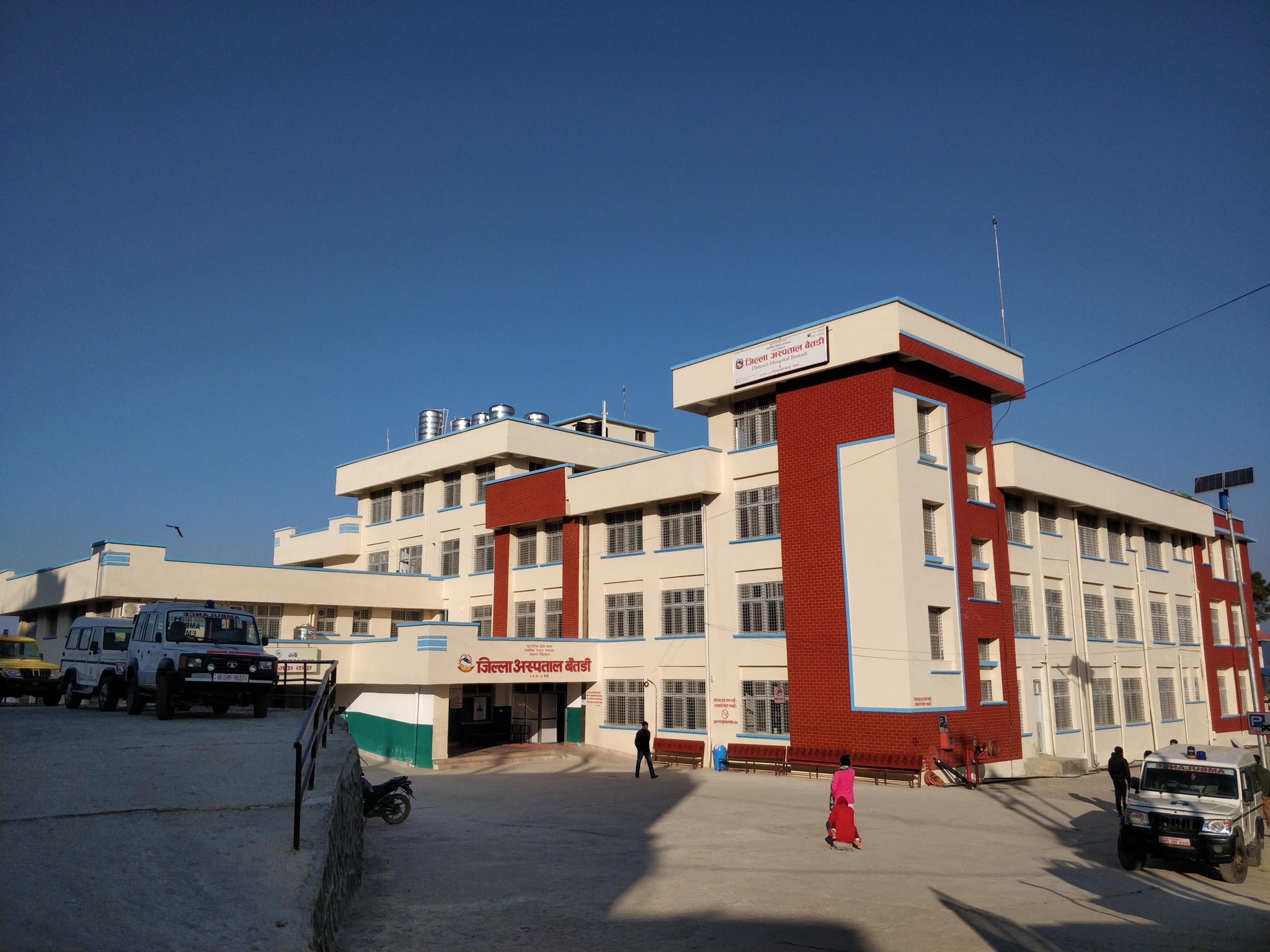 जिल्ला अस्पताल बैतडीका चिकित्सक आन्दोलित, आकस्मिक बाहेकका सेवा बन्द