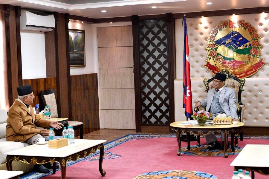 बालुवाटारमा प्रधानमन्त्री दाहाल  र ओलीबिच भेटवार्ता, मन्त्रीमण्डल विस्तारबारे छलफल