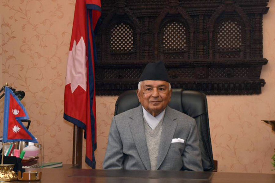 राष्ट्रपतिले विशिष्टदेखि सर्वसाधारणलाई टीका लगाइदिने