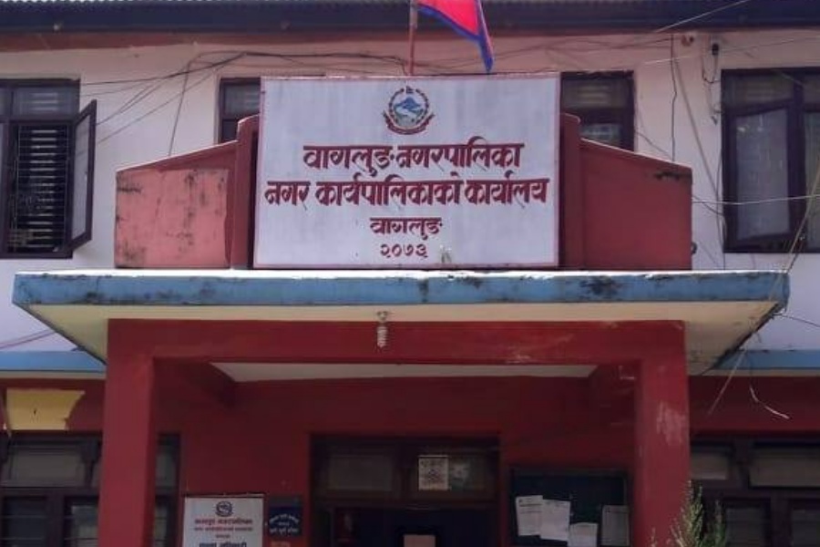 स्वास्थ्यचौकी भवन ७ वर्षदेखि अलपत्र