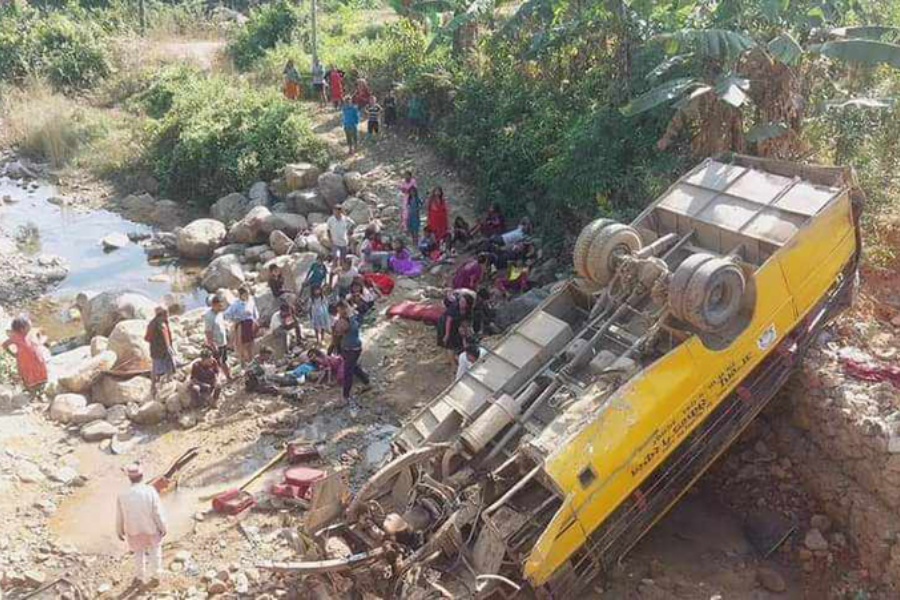 उदयपुरमा बस दुर्घटना हुँदा तीन जनाको मृत्यु