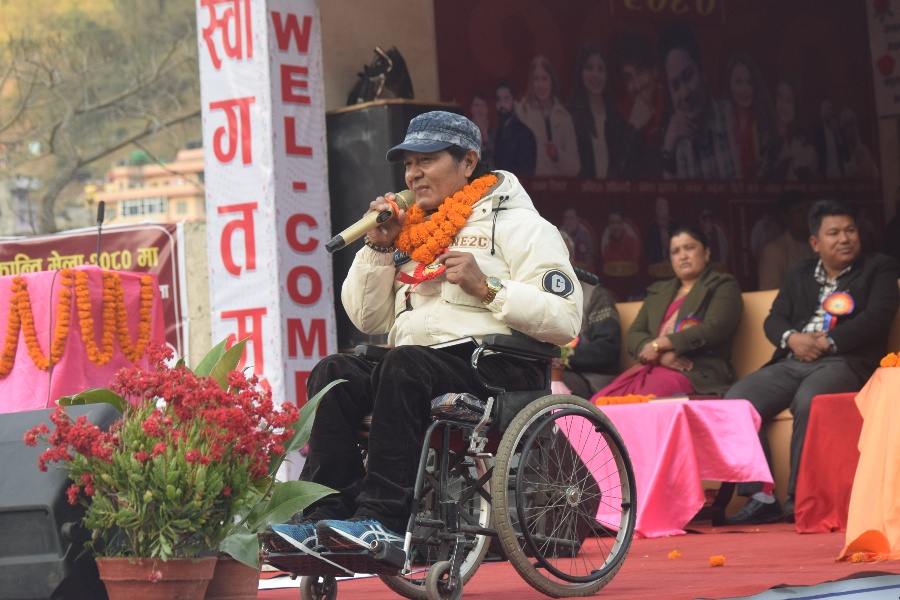 लाहुरेको सपनाबाट गायनमा मोडिएका गर्बुजा