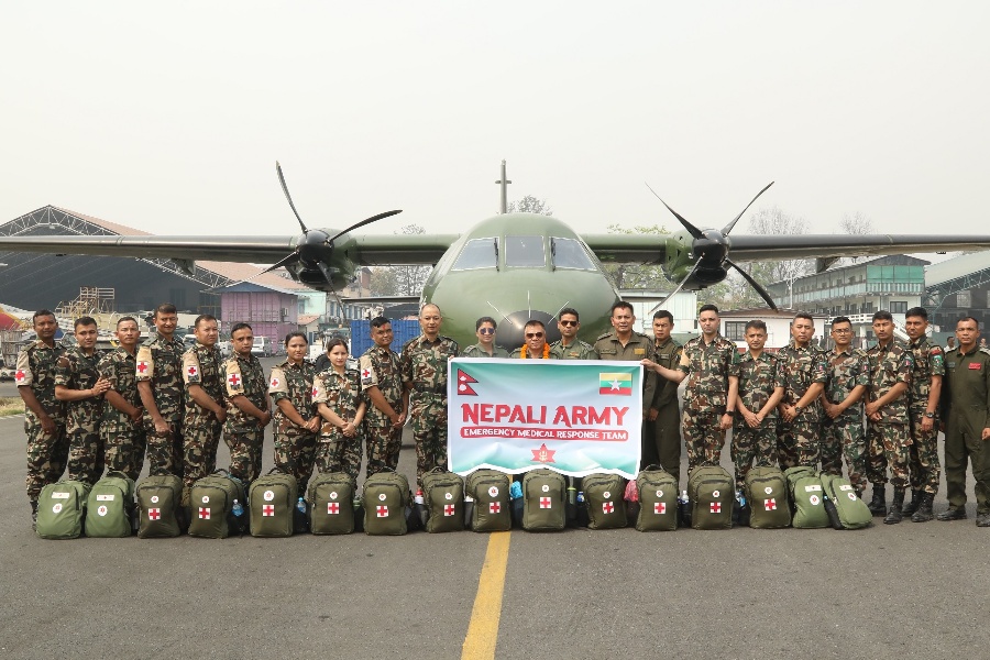 मेडिकल राहत सामग्रीसहित नेपाली सेनाको टोली म्यानमार प्रस्थान