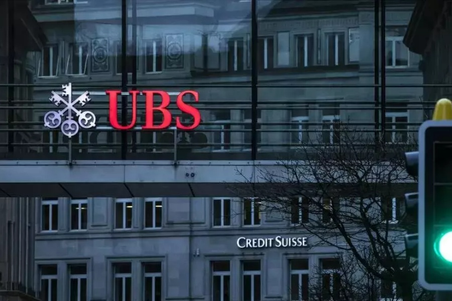 आर्थिक संकटबाट गुज्रिएको क्रेडिट स्विसलाई यूबीएस बैंकले गर्‍यो आकस्मिक उद्धार