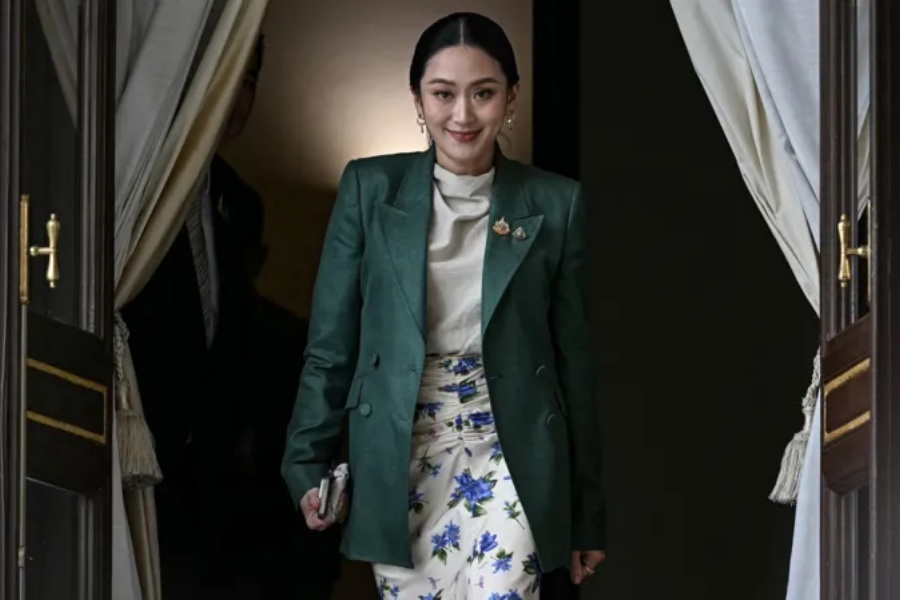 थाई अदालतद्वारा प्रधानमन्त्री पेटोङटार्न बर्खास्त