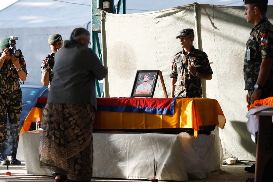 विपिन जोशीको शव नेपाल ल्याइयो, आजै कञ्चनपुर लगिँदै