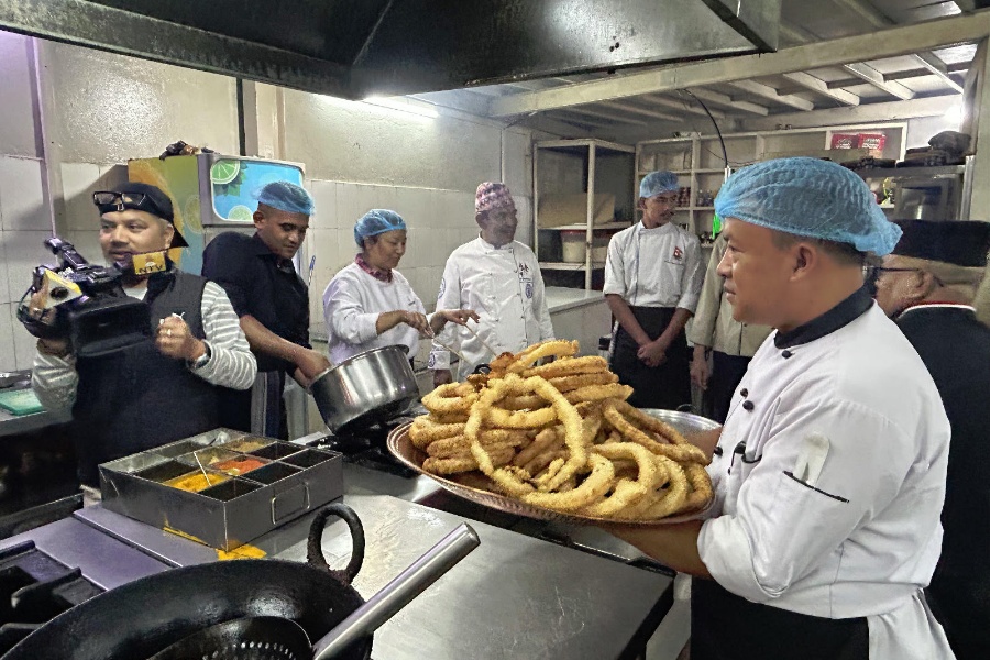 तिहारको अवसरमा सेल पकाउने प्रतियोगिता