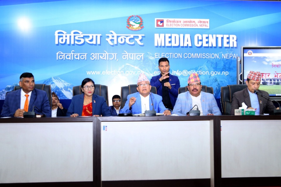 विप्लवको 'धम्की'पछि सुरक्षा योजनाको पुनरावलोकन गर्दै निर्वाचन आयोग