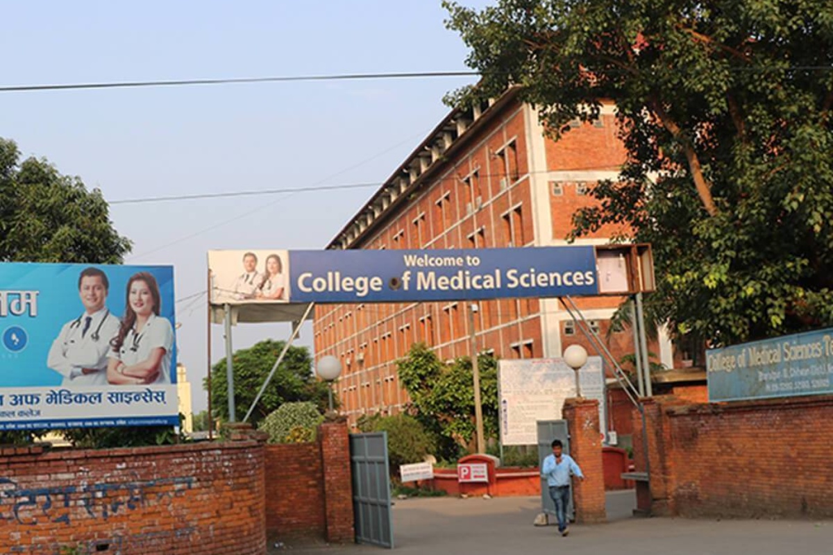 अस्पतालको झ्यालबाट खसेका बिरामीको मृत्यु