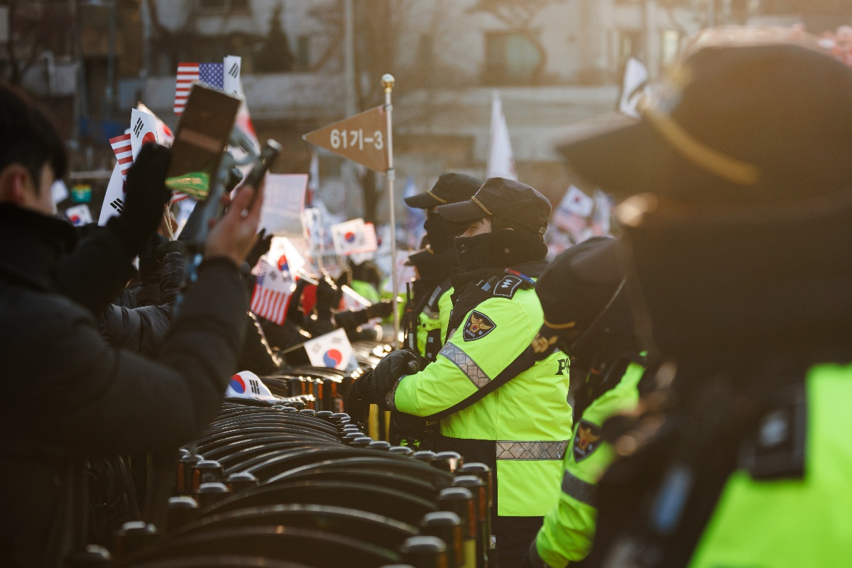 दक्षिण कोरियाका निलम्बित राष्ट्रपति युनलाई पक्रने प्रहरीको प्रयास विफल