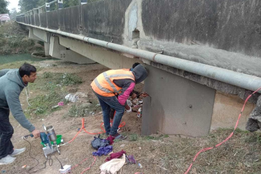 चिसापानीदेखि गड्डाचौकीसम्मका १४ पुल मर्मत हुँदै