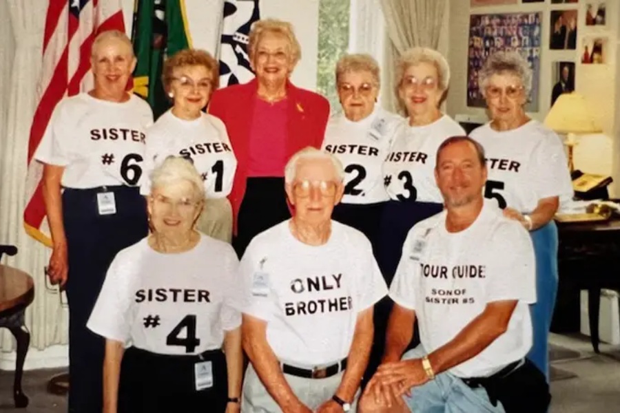 ६ दिदीबहिनीको उमेरको योग ५७१ वर्ष, राखे विश्व कीर्तिमान