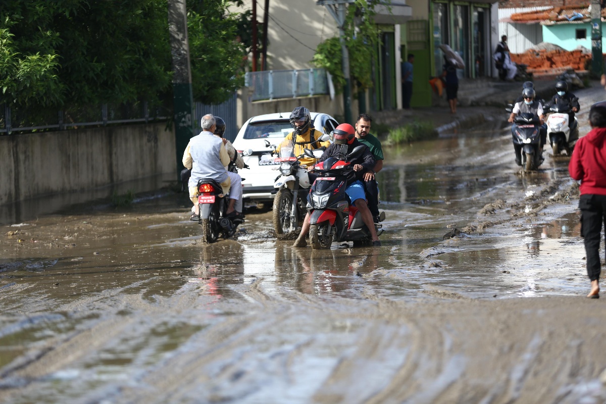 ललितपुरका विभिन्न स्थान डुबानमा: २४ जनाको उद्धार, कान्तिलोकपथ ठप्प