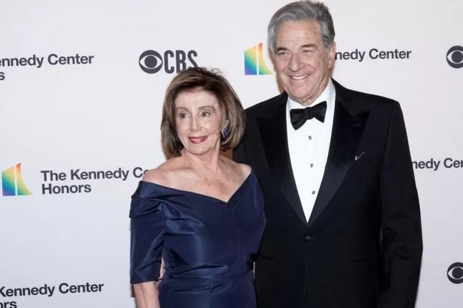 अमेरिकी सभामुख न्यान्सी पेलोसीका श्रीमानमाथि आक्रमण