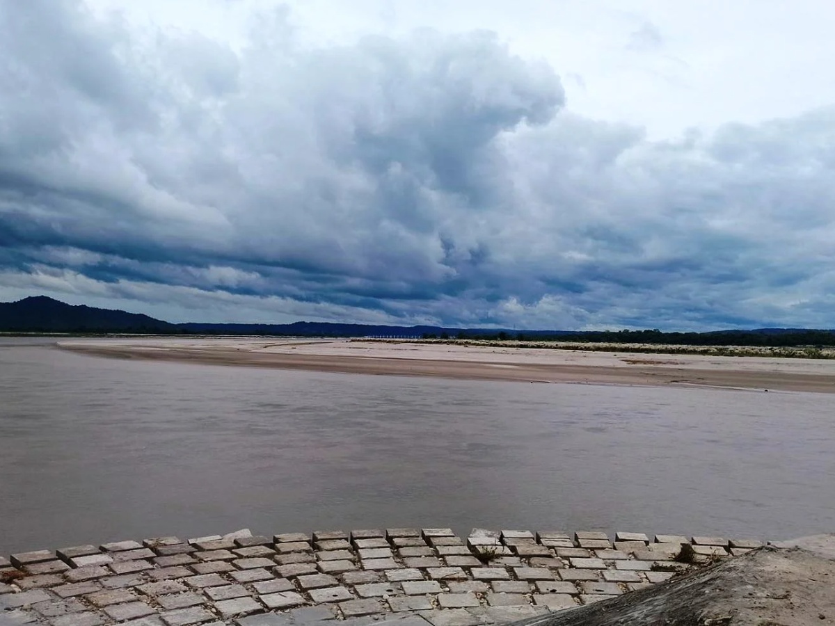 नारायणीमा तटबन्ध नहुँदा बर्सेनि डुबानमा सुस्ता