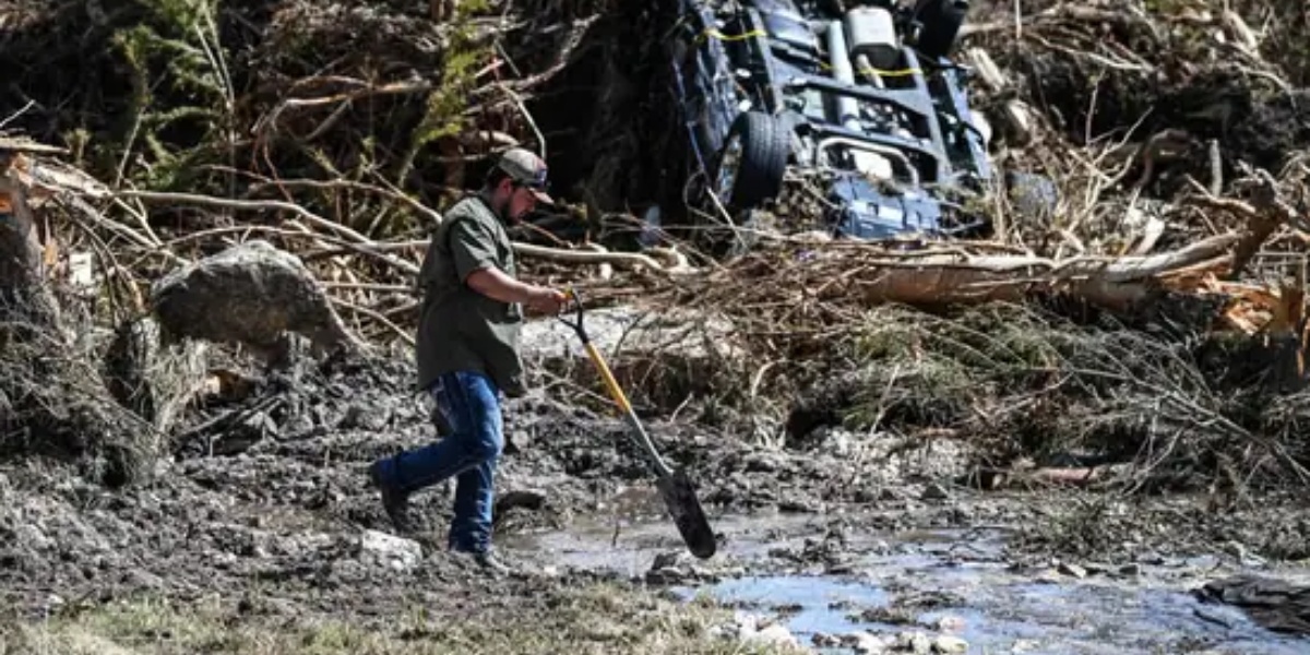 अमेरिकाको टेक्सासमा बाढीपछि १६० जनाभन्दा बढी बेपत्ता