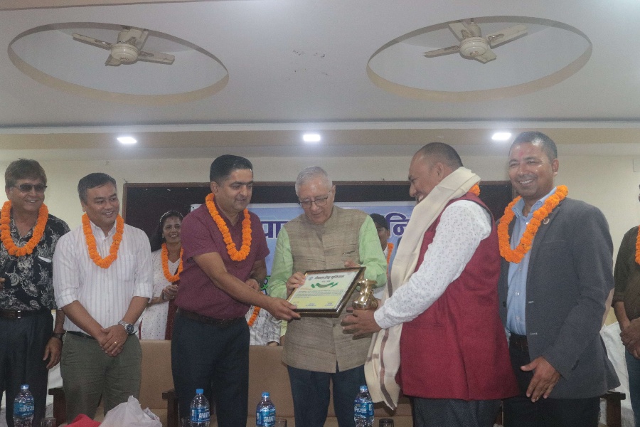 प्रधानमन्त्रीले देशमा जातीय द्वन्द्व निम्त्याएको शेखर कोइरालाको आरोप