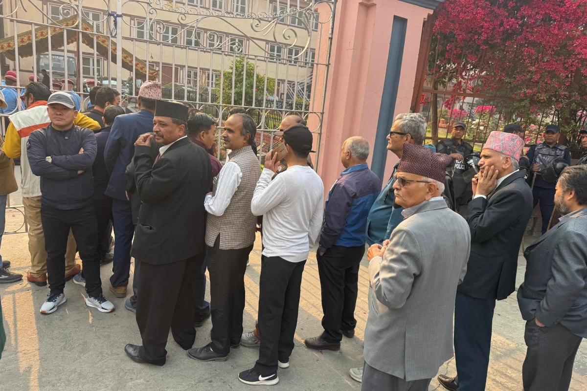 बारको कार्य समिति चयनका लागि मतदान शुरू, अध्यक्षमा मिश्र र श्रेष्ठबीच प्रतिस्पर्धा