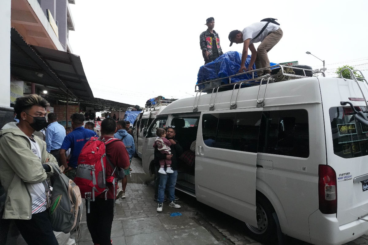 दशैँ मनाउन उपत्यकाबाट साढे ५ लाखभन्दा बढी गाउँ फर्किए