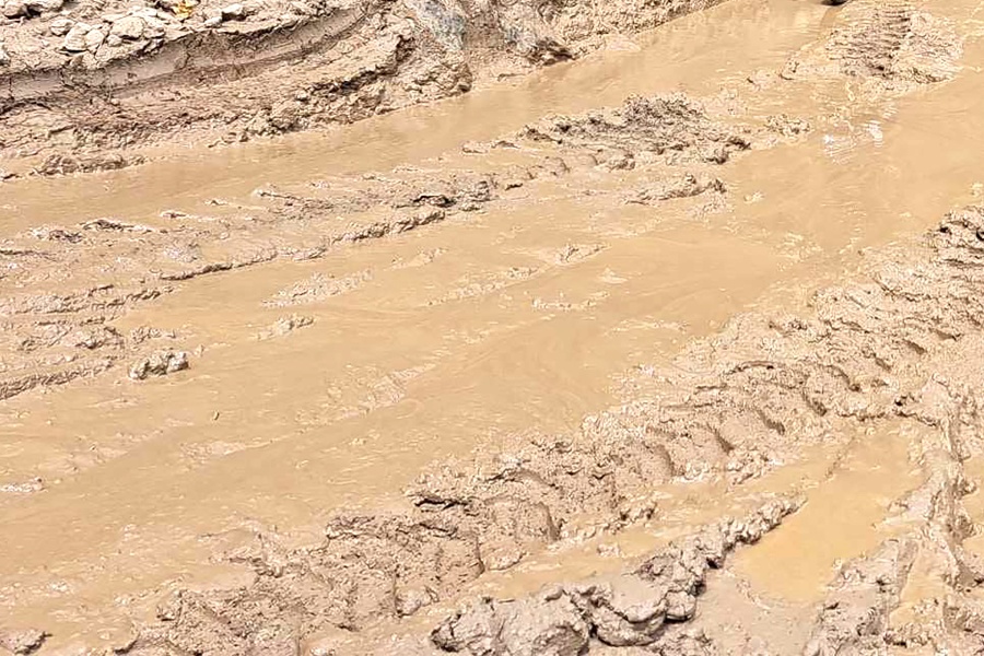 नारायणगढ–बुटवल सडकखण्ड :  वर्षाका कारण विस्तारको काम रोकियो