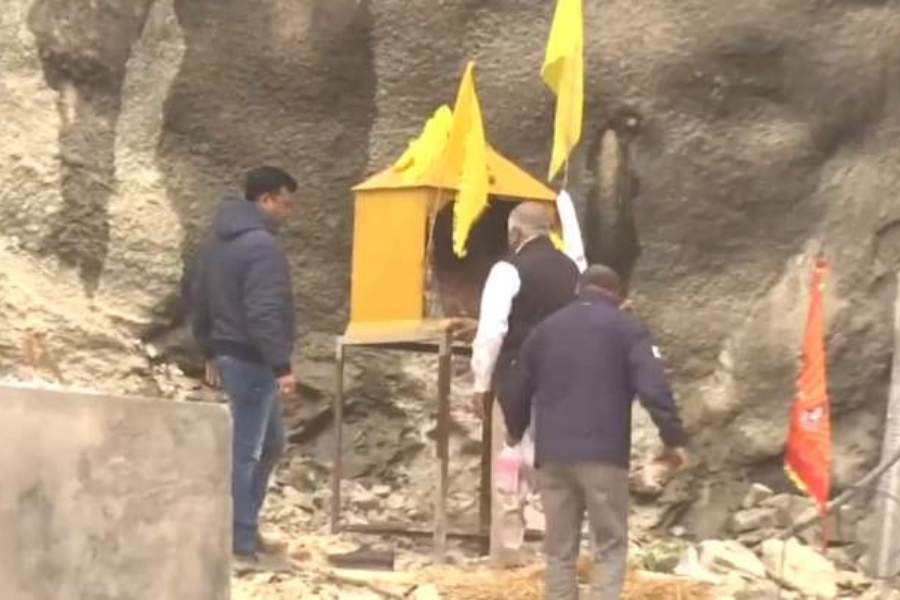 उत्तराखण्डको सुरुङमा फसेका मजदुरको उद्धारका लागि हवन पूजा गरिने