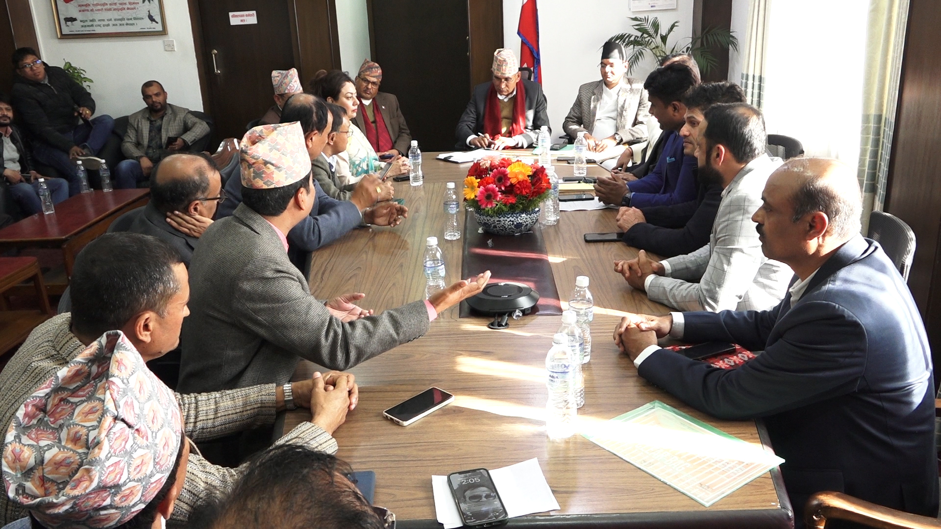 आन्दोलनरत पूर्वका उद्योगी–व्यवसायीका माग सम्बोधन गर्न अर्थमन्त्री सकारात्मक