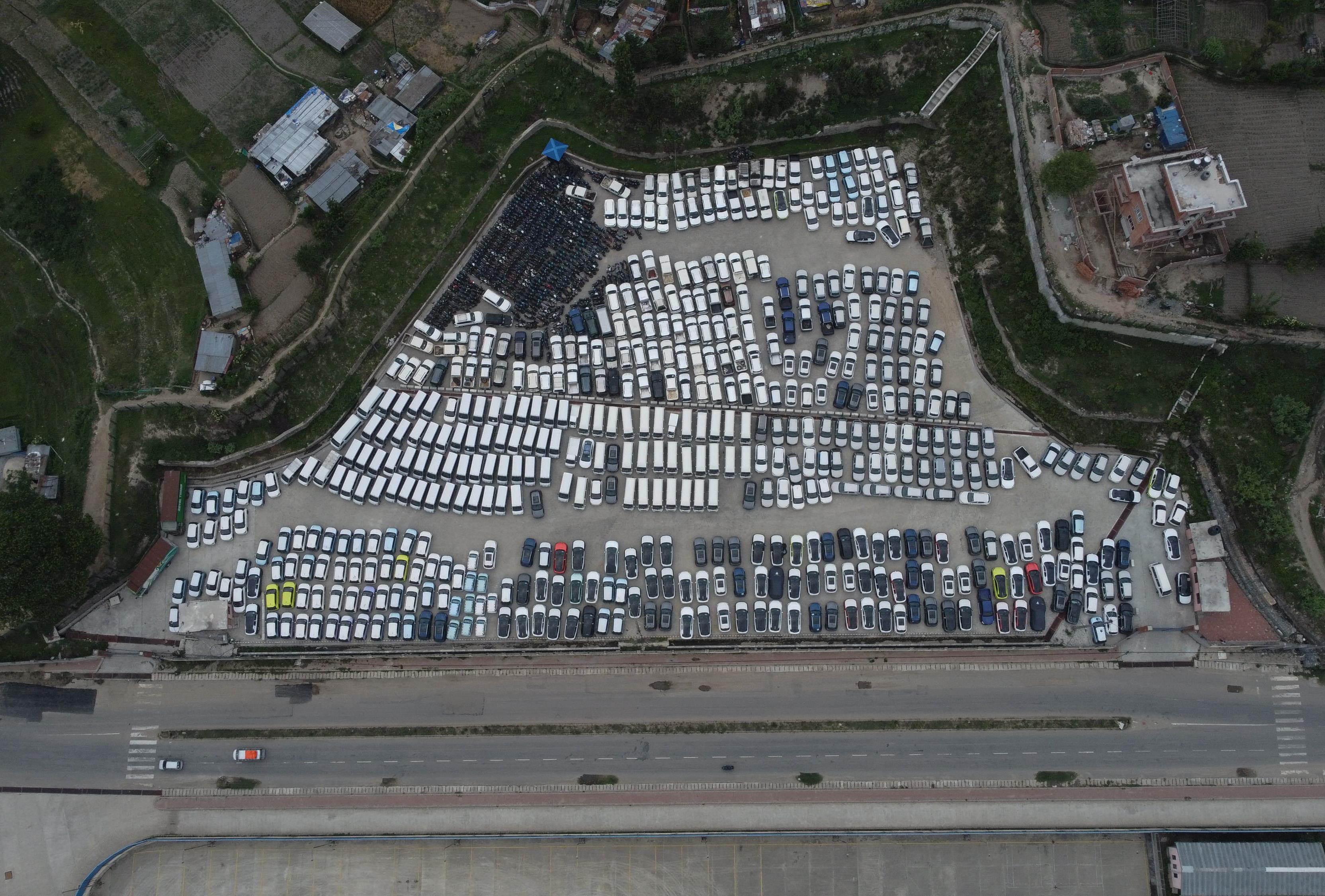 कर नबढेपछि बजेटअघि ह्वात्तै भित्रिएका ईभीको बजार के हुन्छ?