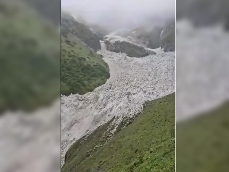 बग्न थाल्यो हिउँपहिराले थुनिएको मनाङको बोक्सीखोला