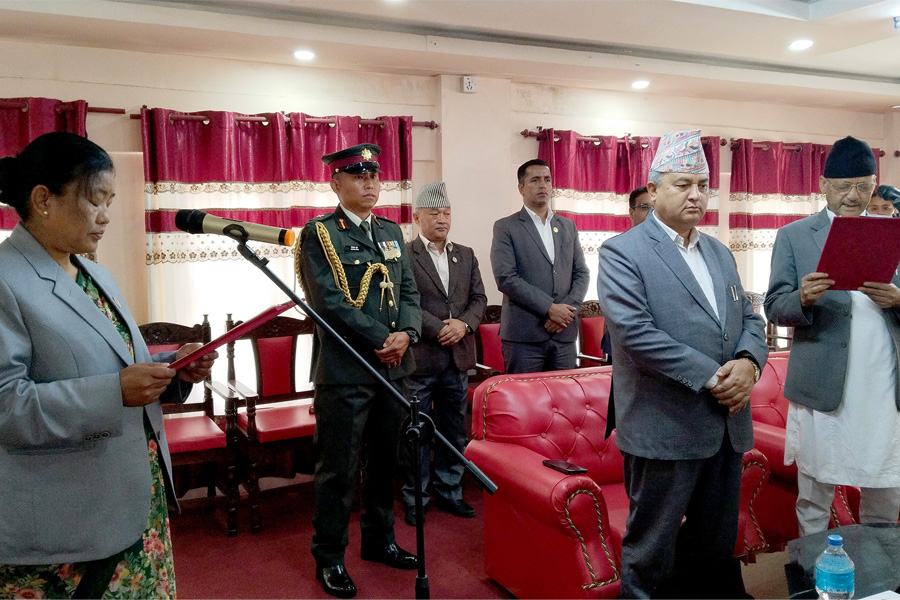 बागमतीमा मन्त्रिपरिषद् विस्तार, बिनाविभागीय मन्त्री रमा आलेमगरले लिइन् सपथ