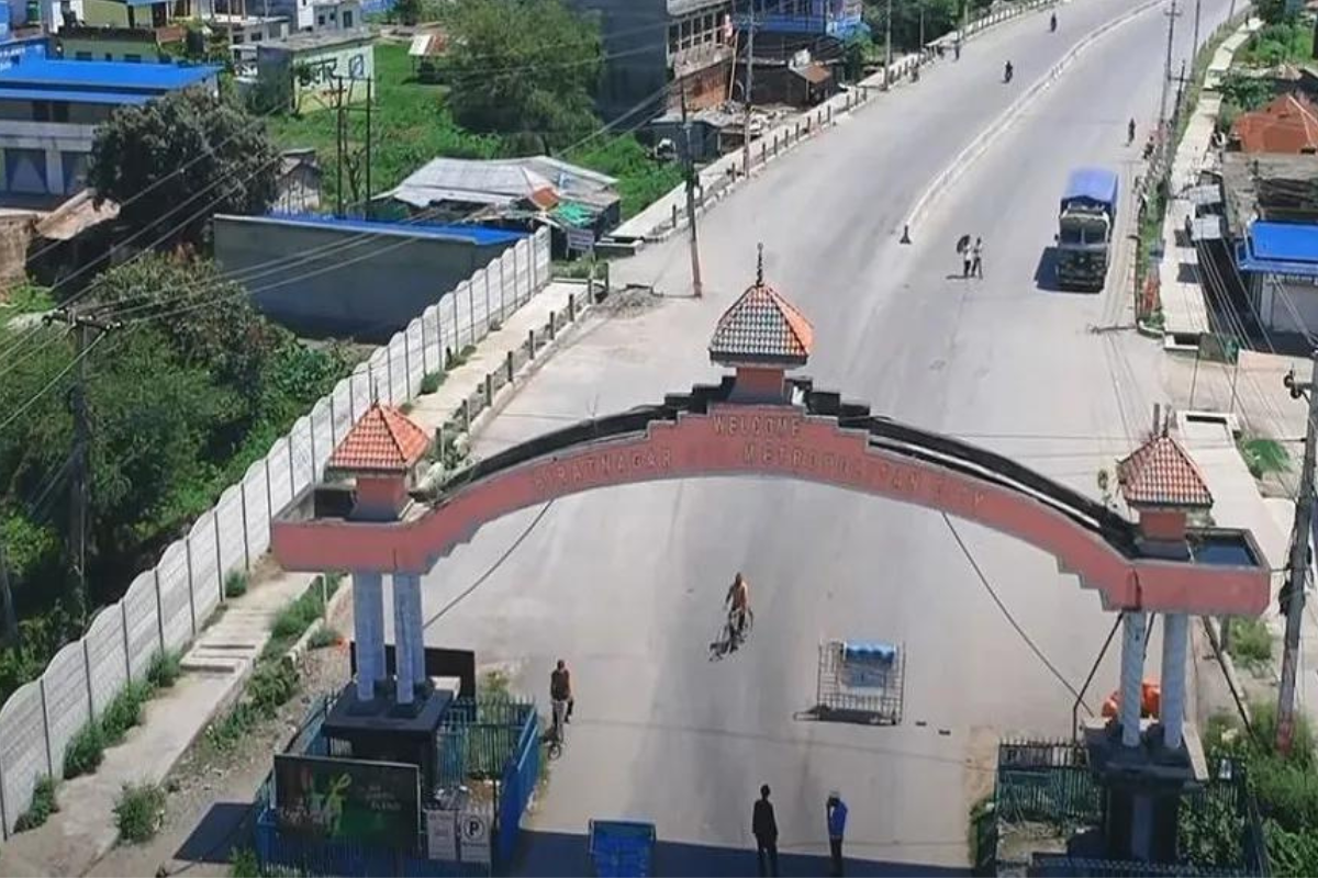 पार्किङ स्थलमा विराटनगर महानगरले जोड्यो सीसी क्यामेरा, सडक किनारामा सवारी राख्न निषेध