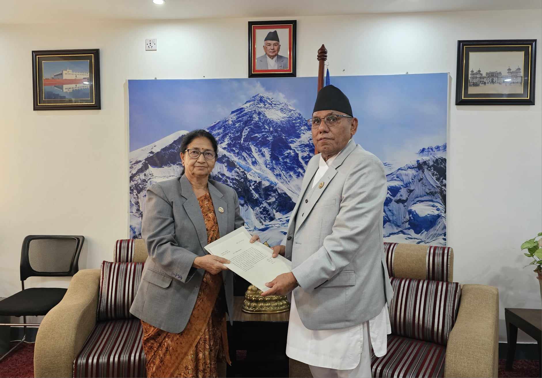 राष्ट्रियसभा उपाध्यक्षबाट उर्मिला अर्यालको राजीनामा