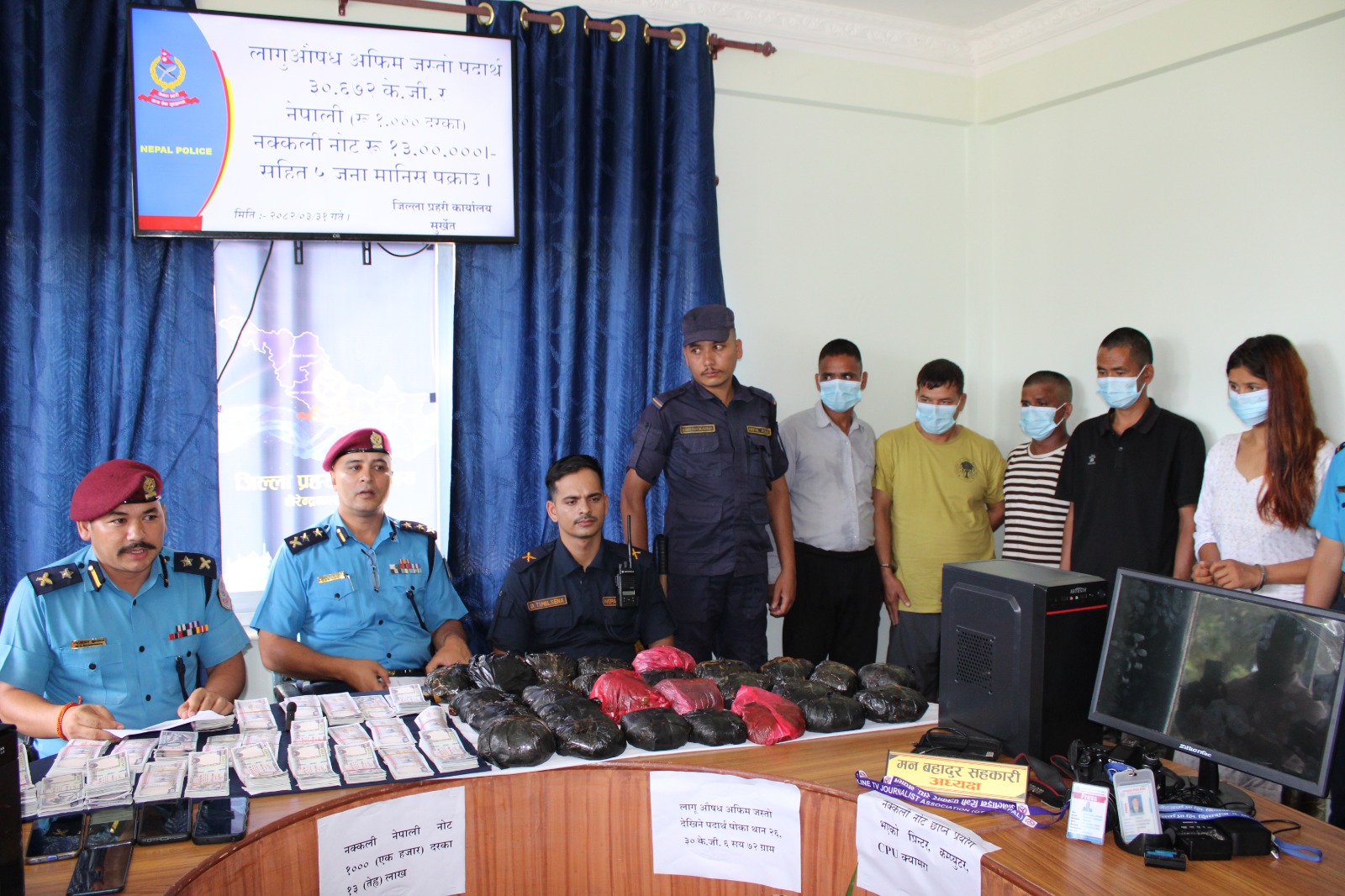 सुर्खेतमा नक्कली नोट र लागुऔषध कारोबार गर्ने गिरोह पक्राउ