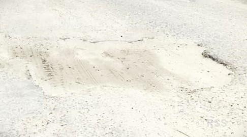 खडक पुलमा खाल्डाखुल्डी, बढ्यो दुर्घटनाको जोखिम