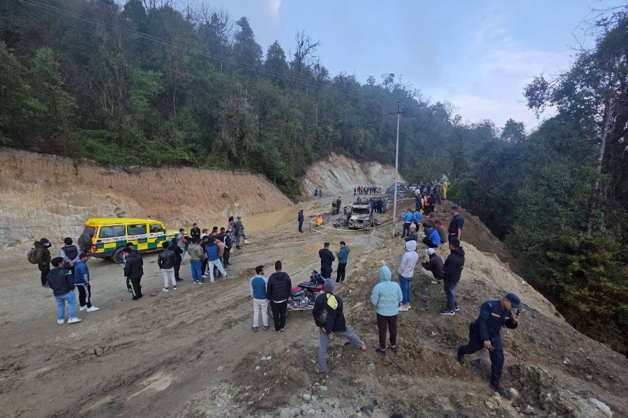 ताप्लेजुङमा जिपमा आगलागी हुँदा ४ जनाको मृत्यु, २ घाइते