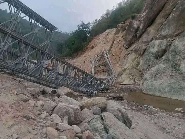 हेवाखोलामा बेलीब्रिज जडान गर्न सरकारको ध्यानाकर्षण