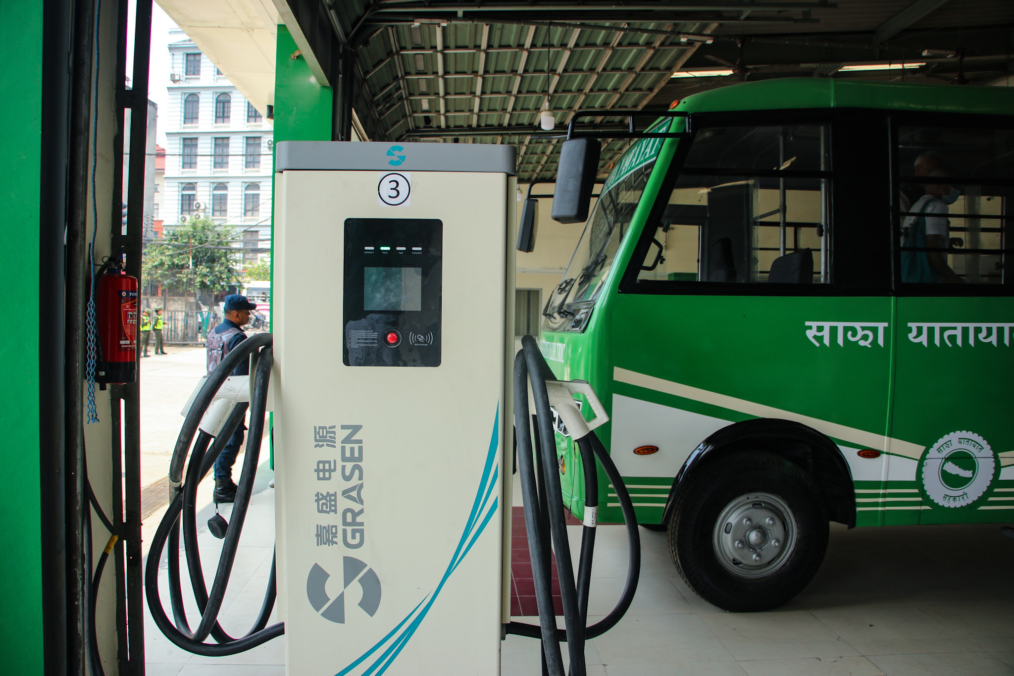 साझाले सञ्चालनमा ल्यायो १.१ मेगावाट क्षमताको चार्जिङ स्टेसन