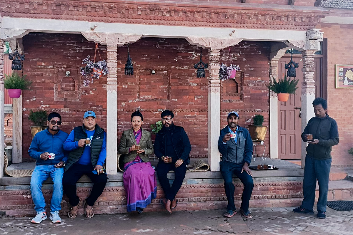 सडक किनाराका चिया मुकाम (भिडियो कथा)